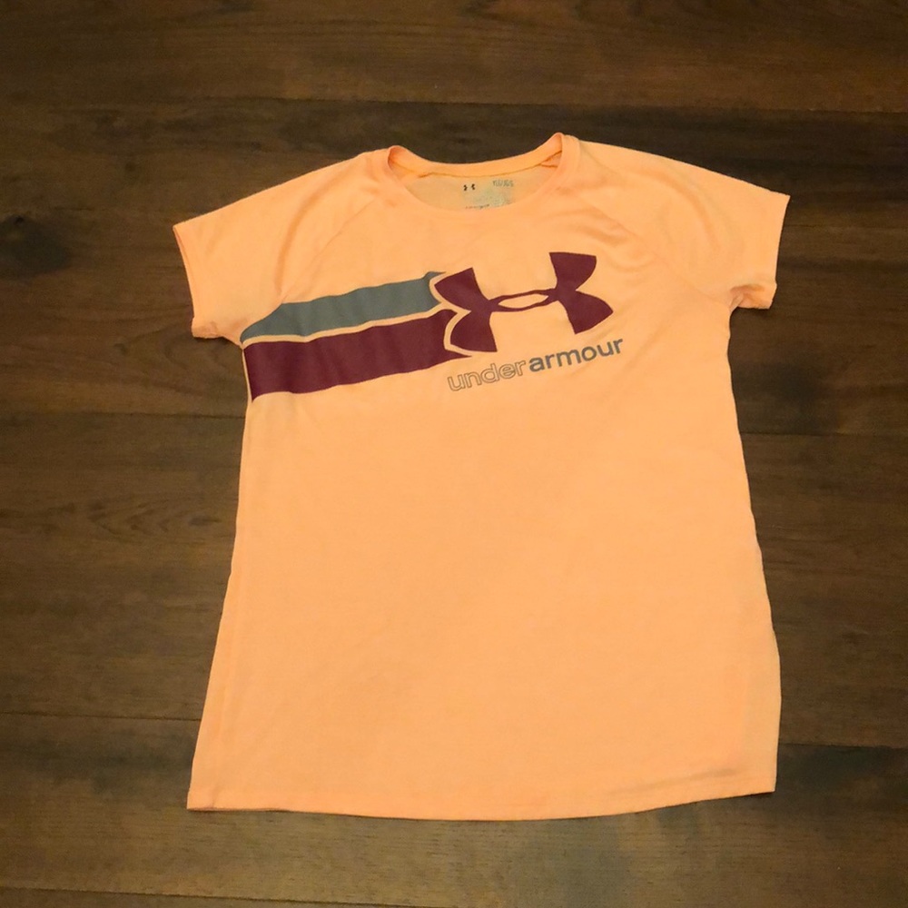 A Under Armor T-Shirt